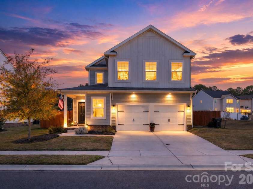879 Von Buren Boulevard, Rock Hill, SC 29730.  MLS# CAR4325074, YatesRealty ID 4088. 