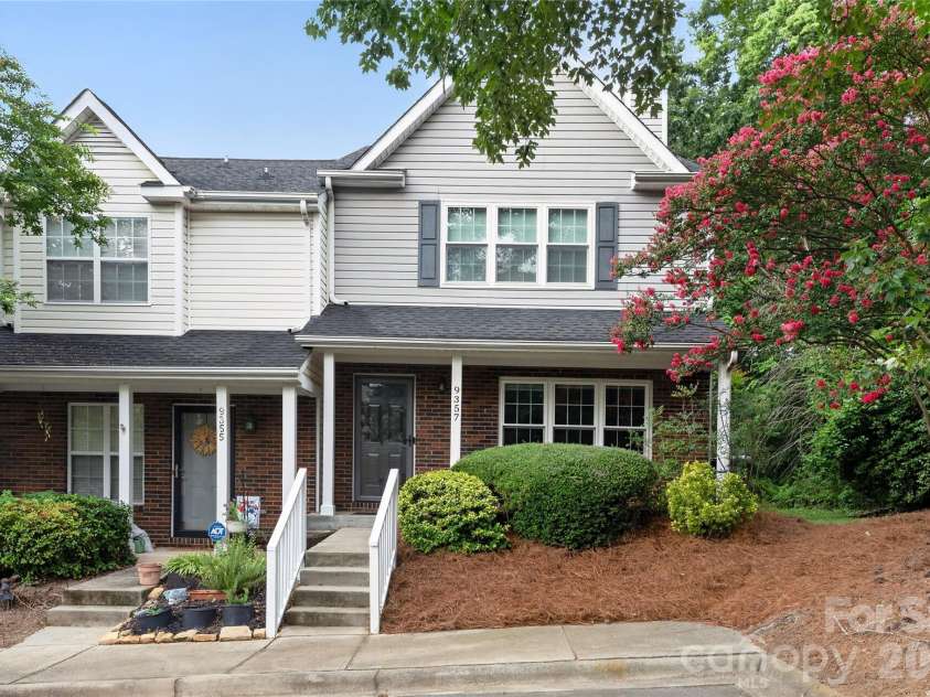 9357 Glenwater Drive, Charlotte, NC 28262.  MLS# CAR4410481, YatesRealty ID 40886. 