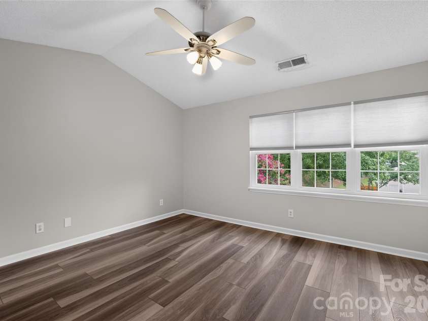 9357 Glenwater Drive, Charlotte, NC 28262.  MLS# CAR4410481, YatesRealty ID 40886. 