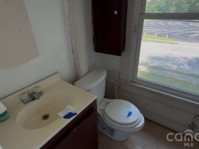 614 Saluda Road, Chester, SC 29706.  MLS# CAR4410542, YatesRealty ID 40887. 
