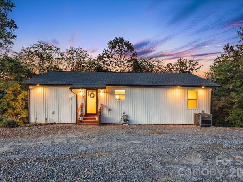 295 Penland Street, Clyde, NC 28721.  MLS# CAR4401322, YatesRealty ID 40888. 