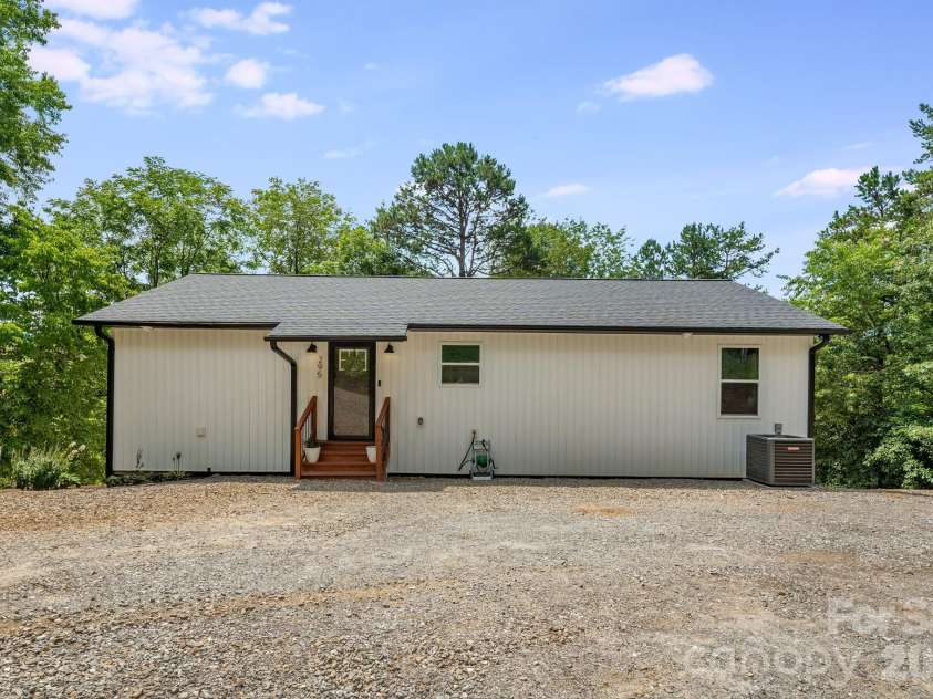 295 Penland Street, Clyde, NC 28721.  MLS# CAR4401322, YatesRealty ID 40888. 