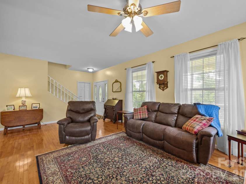 183 Lunar Trace Road, Waynesville, NC 28786.  MLS# CAR4345565, YatesRealty ID 4089. 