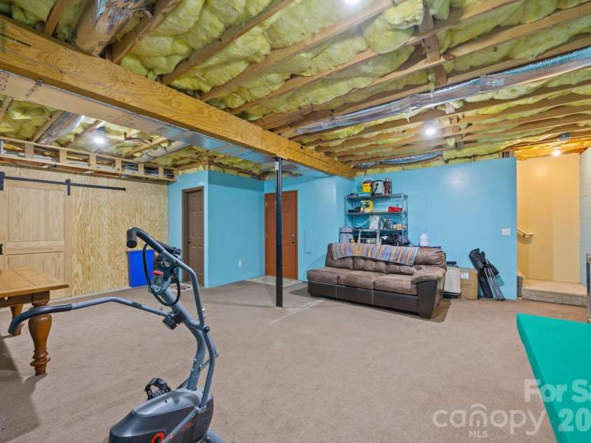 183 Lunar Trace Road, Waynesville, NC 28786.  MLS# CAR4345565, YatesRealty ID 4089. 
