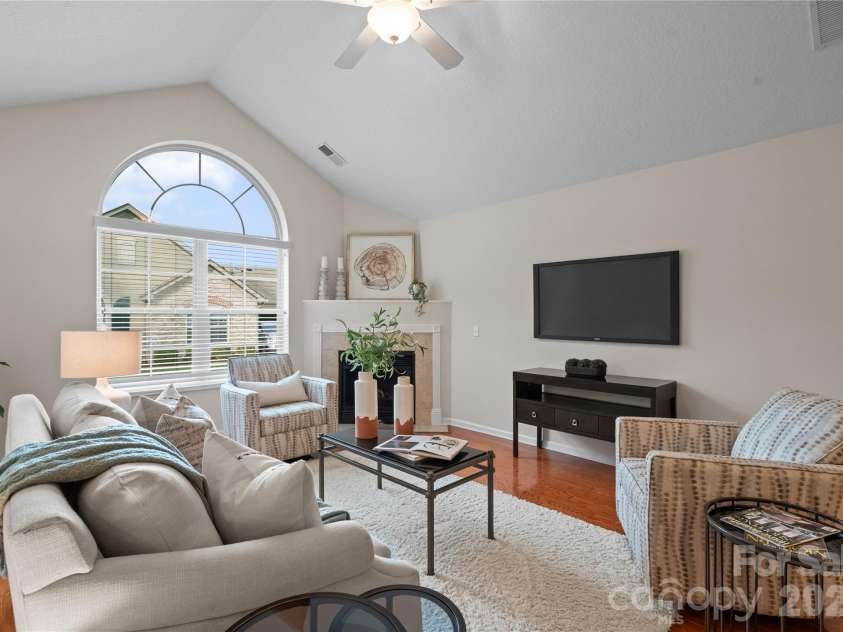 2304 Coltsview Lane, Matthews, NC 28105.  MLS# CAR4335560, YatesRealty ID 4089. 