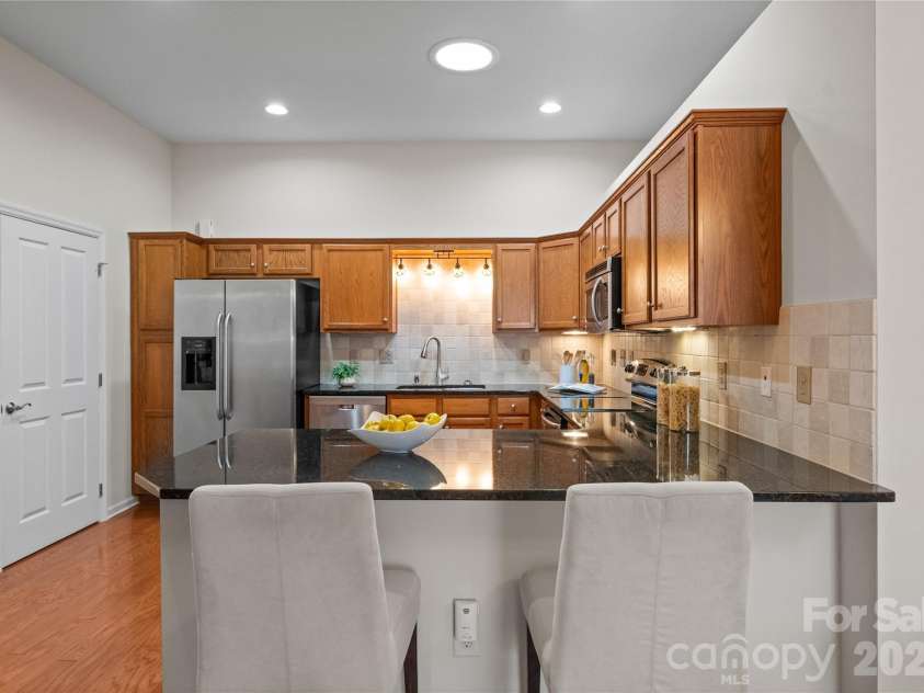 2304 Coltsview Lane, Matthews, NC 28105.  MLS# CAR4335560, YatesRealty ID 4089. 