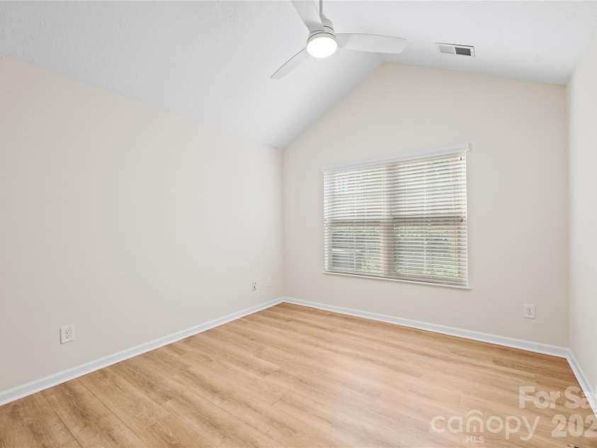 2304 Coltsview Lane, Matthews, NC 28105.  MLS# CAR4335560, YatesRealty ID 4089. 