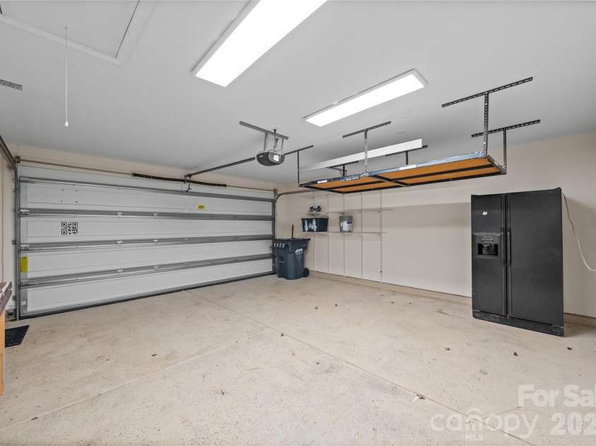 2304 Coltsview Lane, Matthews, NC 28105.  MLS# CAR4335560, YatesRealty ID 4089. 