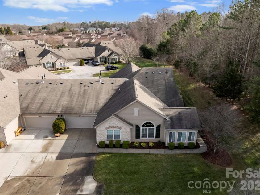 2304 Coltsview Lane, Matthews, NC 28105.  MLS# CAR4335560, YatesRealty ID 4089. 