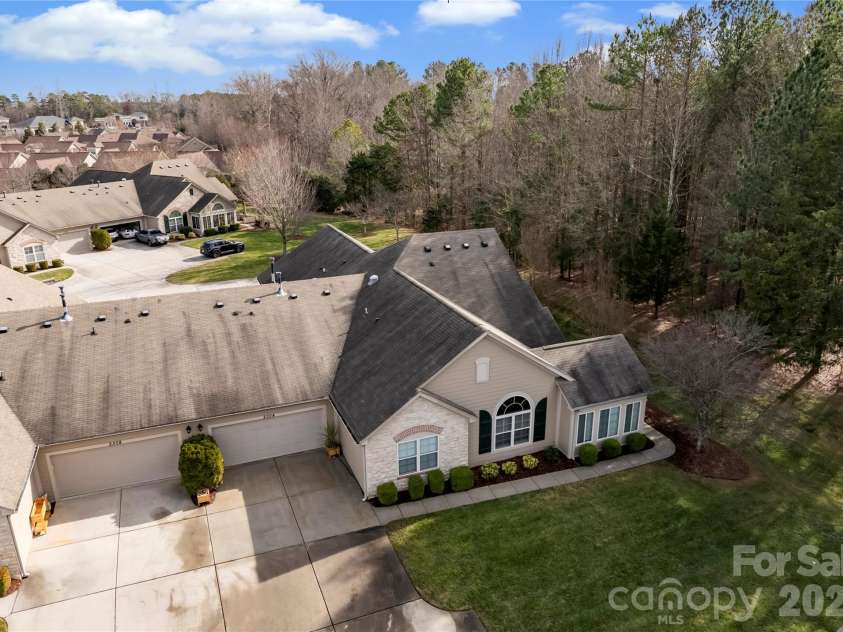 2304 Coltsview Lane, Matthews, NC 28105.  MLS# CAR4335560, YatesRealty ID 4089. 