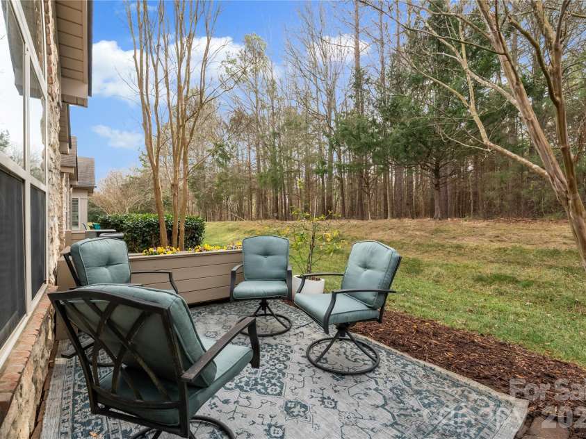 2304 Coltsview Lane, Matthews, NC 28105.  MLS# CAR4335560, YatesRealty ID 4089. 