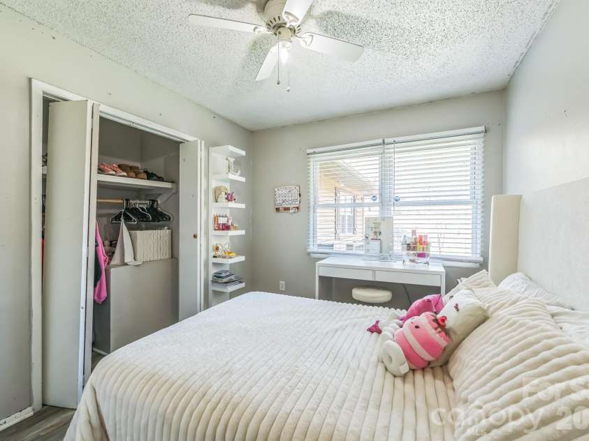 2100 Pisgah Highway, Candler, NC 28715.  MLS# CAR4407732, YatesRealty ID 40894. 