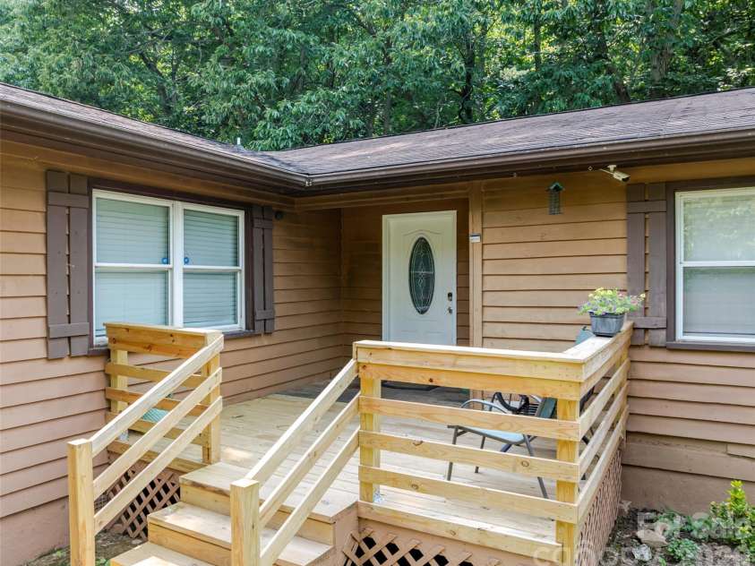 2100 Pisgah Highway, Candler, NC 28715.  MLS# CAR4407732, YatesRealty ID 40894. 