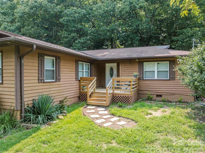 2100 Pisgah Highway, Candler, NC 28715.  MLS# CAR4407732, YatesRealty ID 40894. 