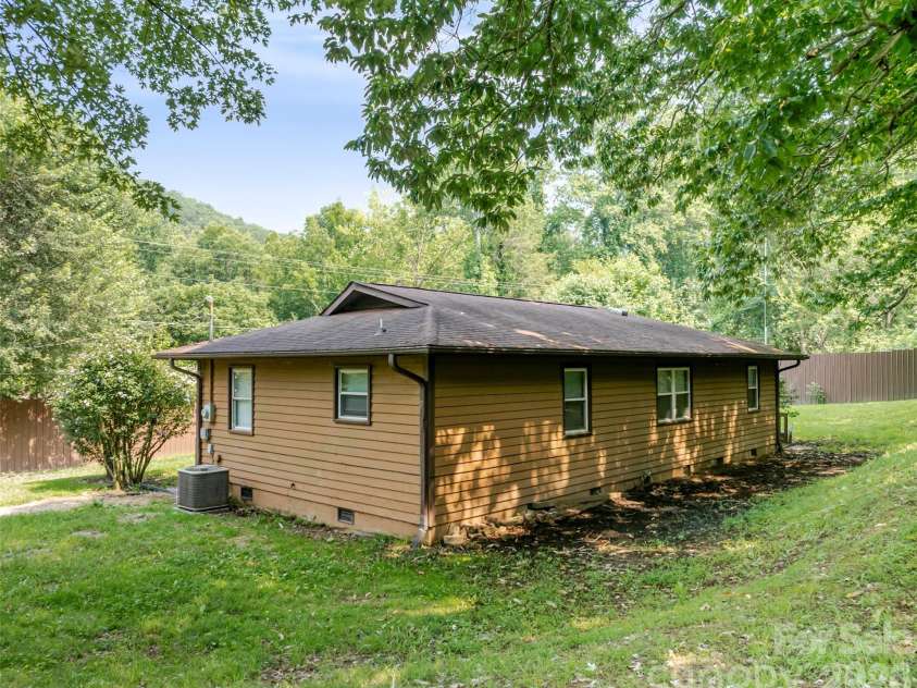 2100 Pisgah Highway, Candler, NC 28715.  MLS# CAR4407732, YatesRealty ID 40894. 