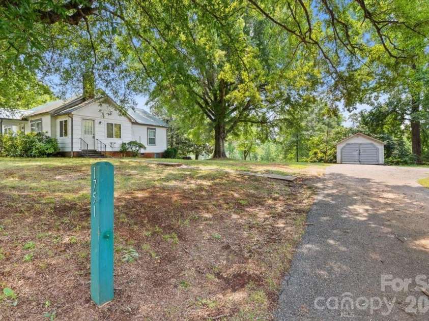 1751 NC 10 Highway, Newton, NC 28658.  MLS# CAR4407495, YatesRealty ID 40897. 