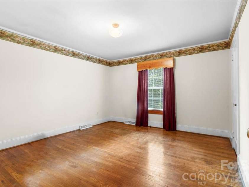 1751 NC 10 Highway, Newton, NC 28658.  MLS# CAR4407495, YatesRealty ID 40897. 