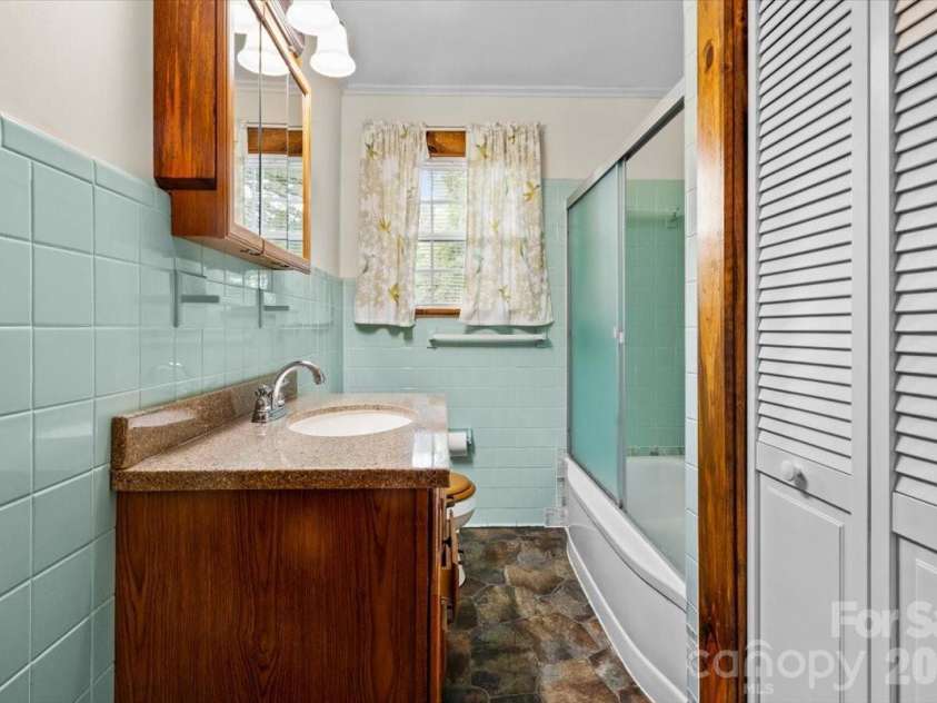1751 NC 10 Highway, Newton, NC 28658.  MLS# CAR4407495, YatesRealty ID 40897. 
