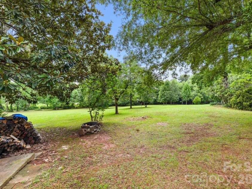 1751 NC 10 Highway, Newton, NC 28658.  MLS# CAR4407495, YatesRealty ID 40897. 
