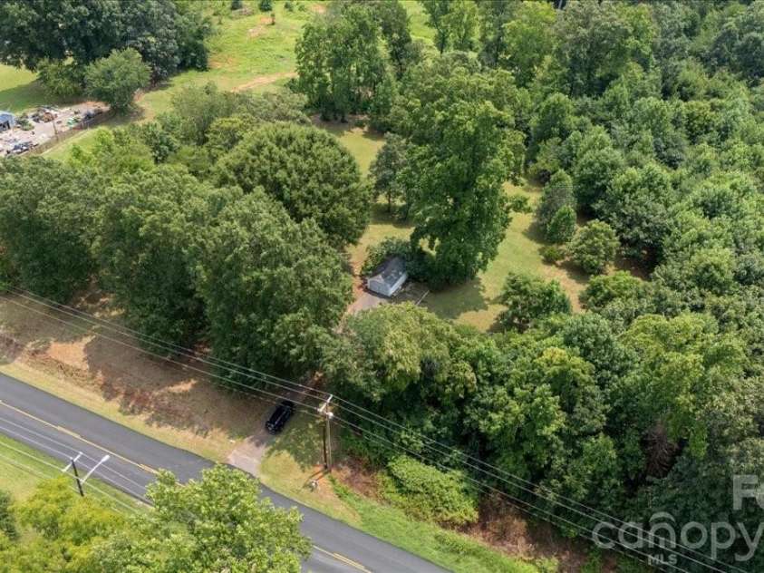 1751 NC 10 Highway, Newton, NC 28658.  MLS# CAR4407495, YatesRealty ID 40897. 