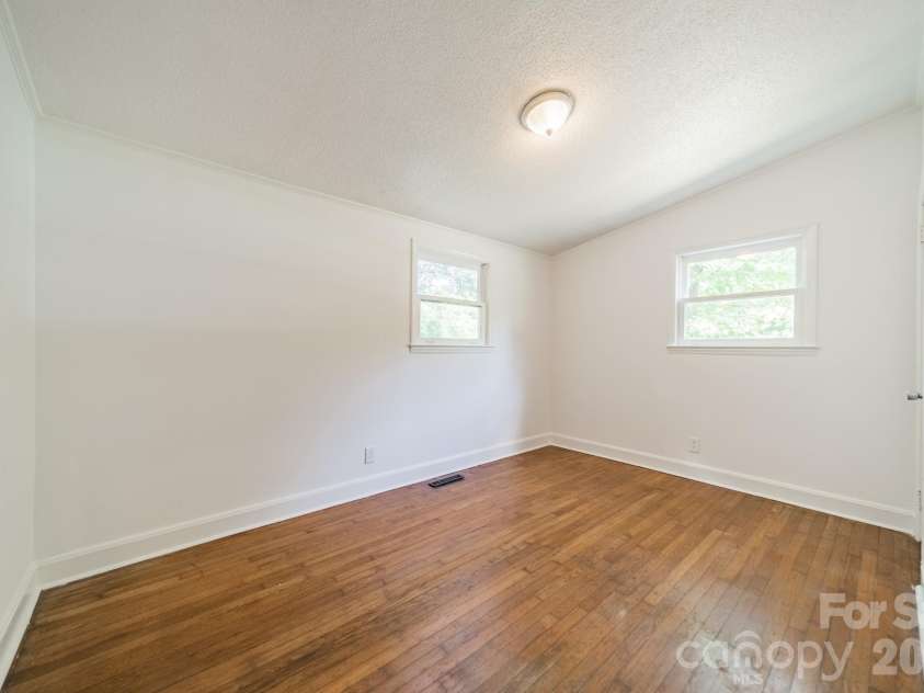 109 Leroy Street, Fort Mill, SC 29715.  MLS# CAR4403602, YatesRealty ID 40898. 