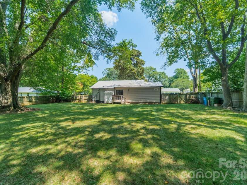 109 Leroy Street, Fort Mill, SC 29715.  MLS# CAR4403602, YatesRealty ID 40898. 