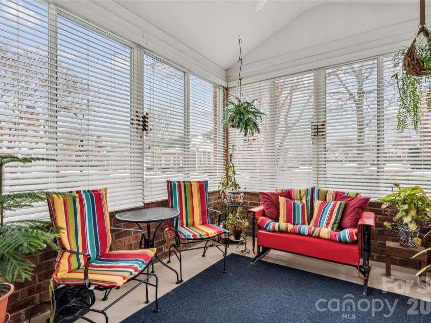 8577 Highland Glen Drive, Charlotte, NC 28269.  MLS# CAR4342480, YatesRealty ID 4090. 