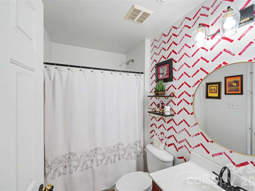 10221 Garrett Grigg Road, Charlotte, NC 28262.  MLS# CAR4405868, YatesRealty ID 40901. 