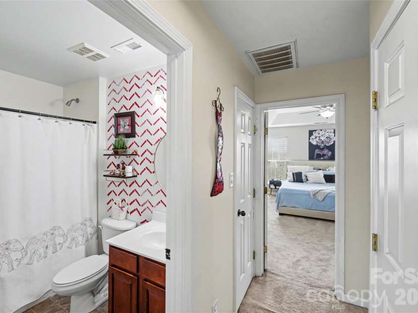 10221 Garrett Grigg Road, Charlotte, NC 28262.  MLS# CAR4405868, YatesRealty ID 40901. 