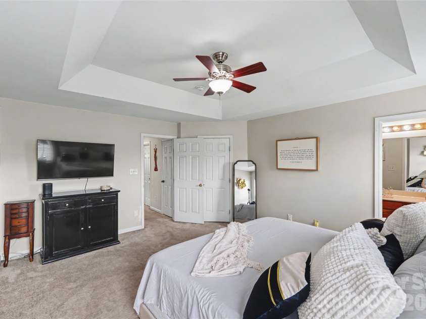 10221 Garrett Grigg Road, Charlotte, NC 28262.  MLS# CAR4405868, YatesRealty ID 40901. 