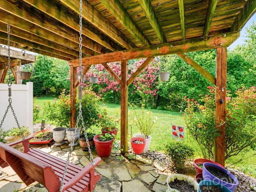 10221 Garrett Grigg Road, Charlotte, NC 28262.  MLS# CAR4405868, YatesRealty ID 40901. Covered Patio