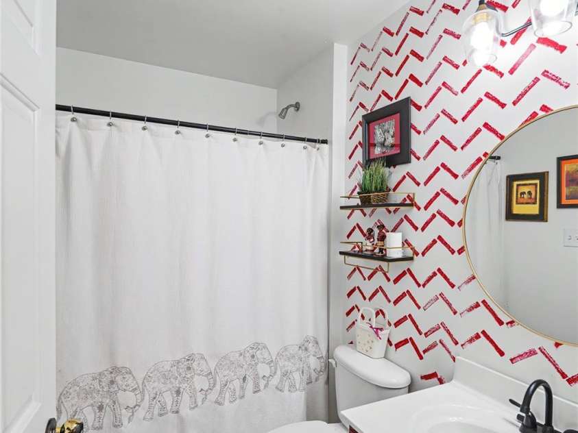 10221 Garrett Grigg Road, Charlotte, NC 28262.  MLS# CAR4405868, YatesRealty ID 40901. Ensuite Bathroom off Secondary Bedroom