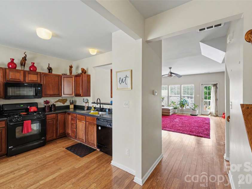 10221 Garrett Grigg Road, Charlotte, NC 28262.  MLS# CAR4405868, YatesRealty ID 40901. Spacious Kitchen