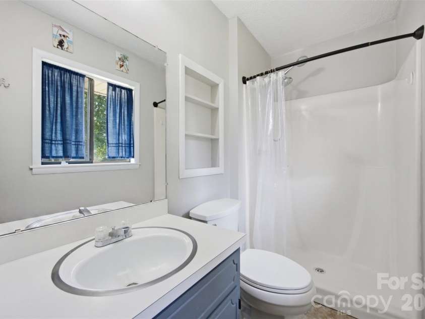 416 King John Circle, Gastonia, NC 28056.  MLS# CAR4404424, YatesRealty ID 40902. 