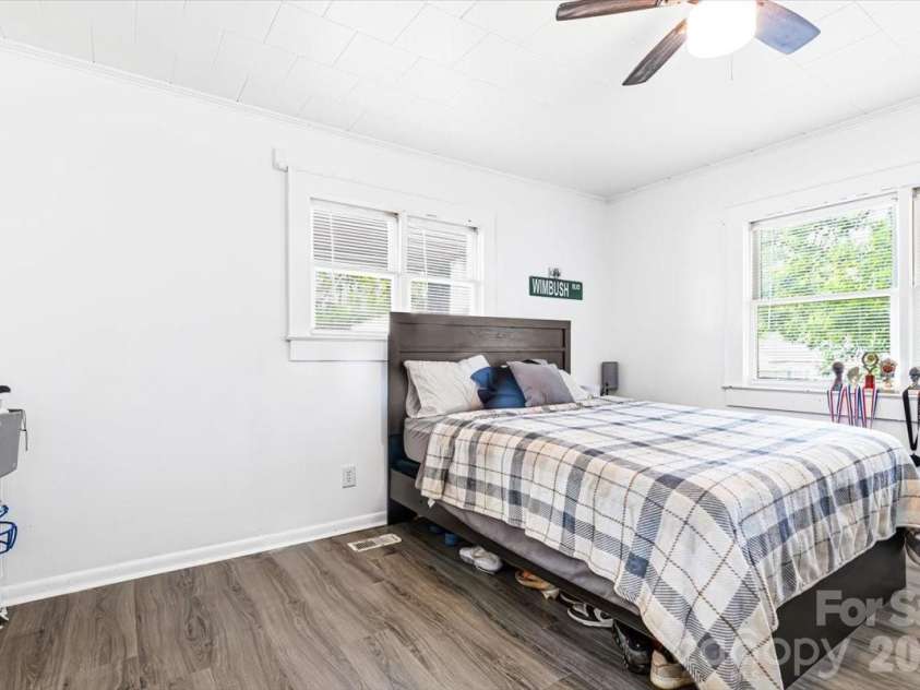 1921 4th Street, Hickory, NC 28602.  MLS# CAR4407639, YatesRealty ID 40903. 