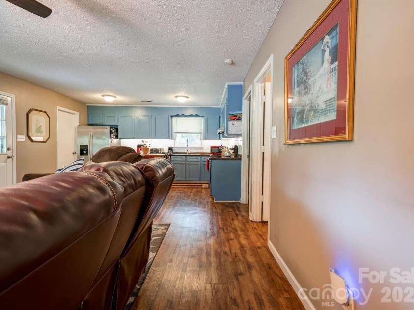 1014 Yancey Street, Shelby, NC 28150.  MLS# CAR4408241, YatesRealty ID 40904. Entry