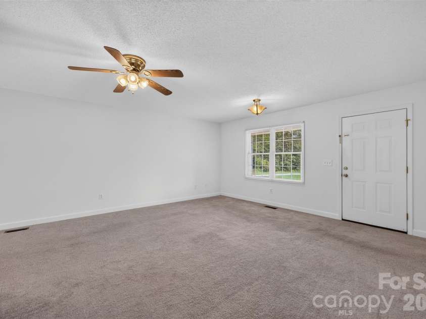 1535 & 1537 23rd Street, Hickory, NC 28601.  MLS# CAR4408693, YatesRealty ID 40905. 