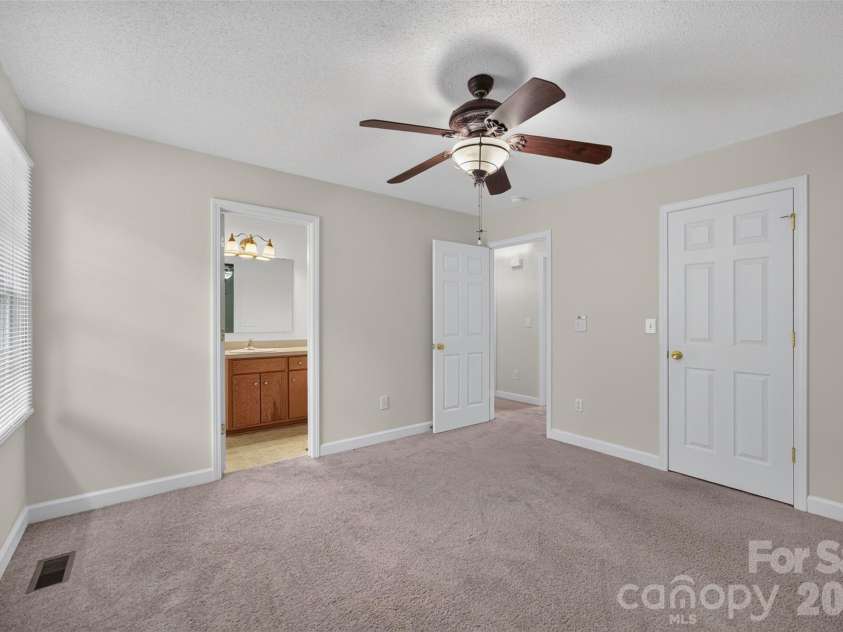 1535 & 1537 23rd Street, Hickory, NC 28601.  MLS# CAR4408693, YatesRealty ID 40905. 