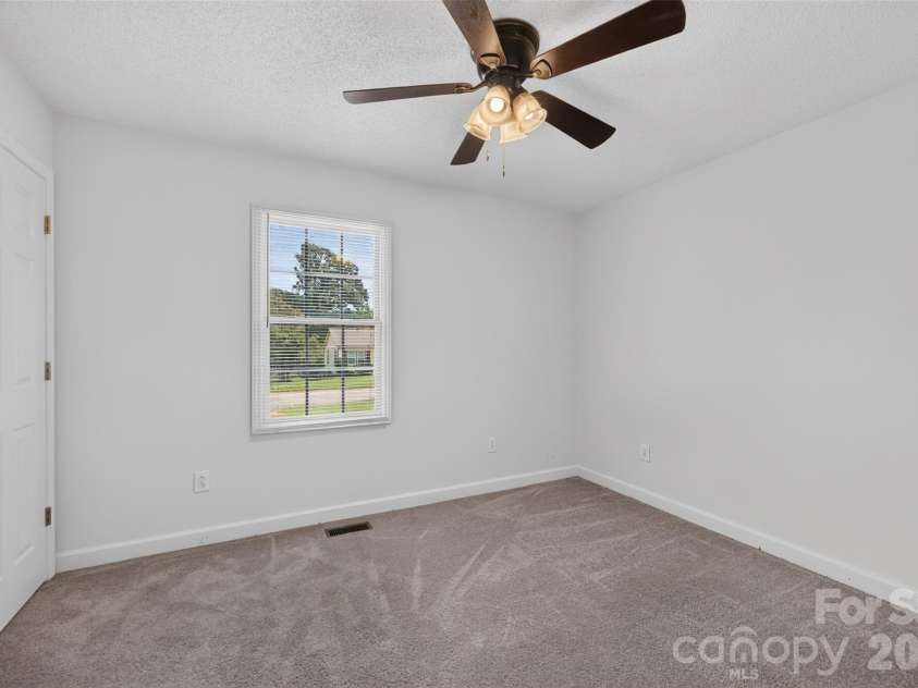 1535 & 1537 23rd Street, Hickory, NC 28601.  MLS# CAR4408693, YatesRealty ID 40905. 