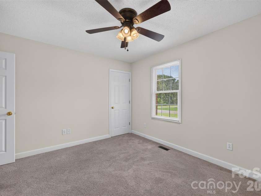 1535 & 1537 23rd Street, Hickory, NC 28601.  MLS# CAR4408693, YatesRealty ID 40905. 
