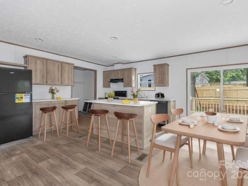 1231 Betterbrook Lane, Lincolnton, NC 28092.  MLS# CAR4293484, YatesRealty ID 40906. 