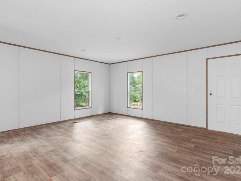 1231 Betterbrook Lane, Lincolnton, NC 28092.  MLS# CAR4293484, YatesRealty ID 40906. 