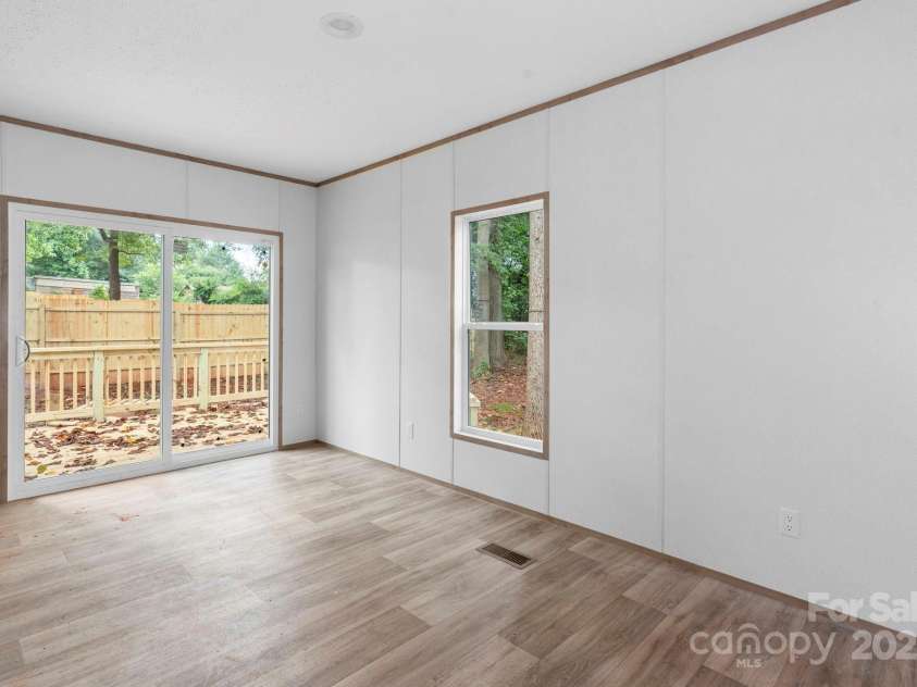 1231 Betterbrook Lane, Lincolnton, NC 28092.  MLS# CAR4293484, YatesRealty ID 40906. 