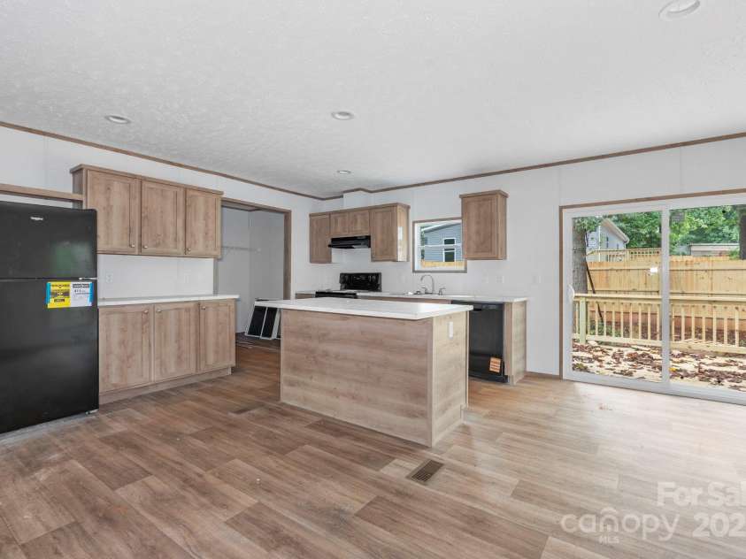 1231 Betterbrook Lane, Lincolnton, NC 28092.  MLS# CAR4293484, YatesRealty ID 40906. 