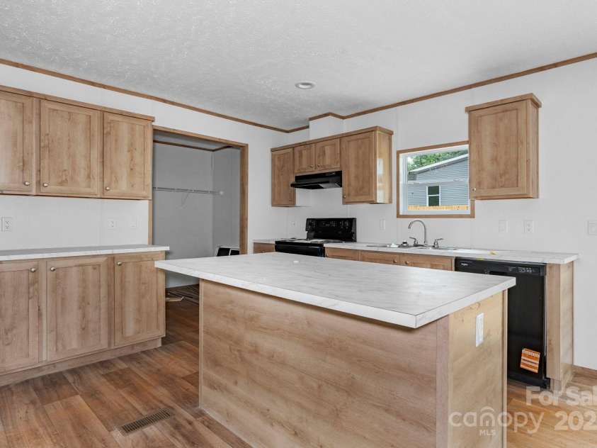 1231 Betterbrook Lane, Lincolnton, NC 28092.  MLS# CAR4293484, YatesRealty ID 40906. 