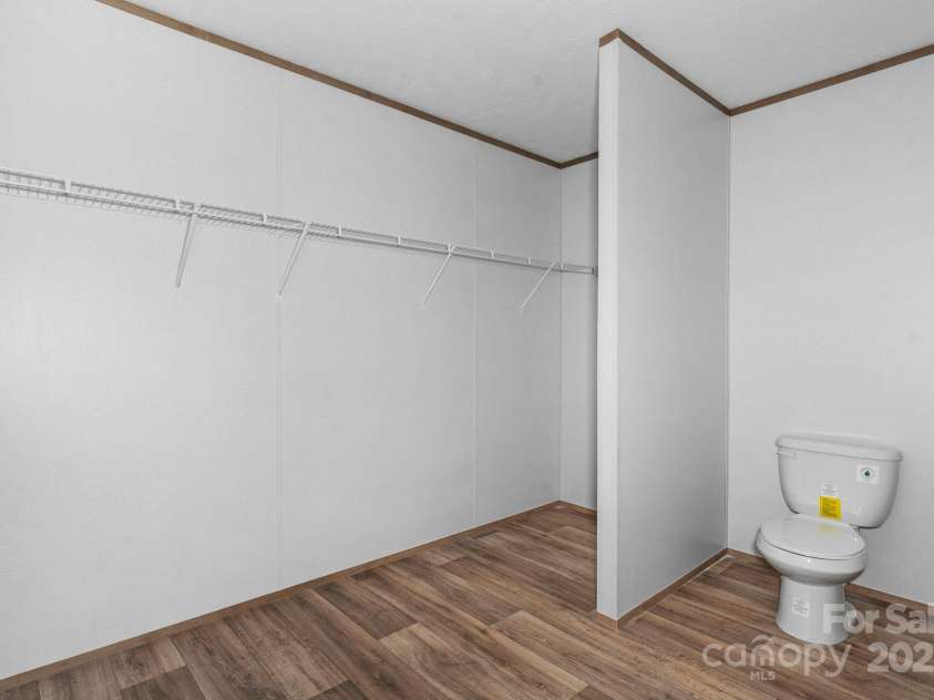 1231 Betterbrook Lane, Lincolnton, NC 28092.  MLS# CAR4293484, YatesRealty ID 40906. 