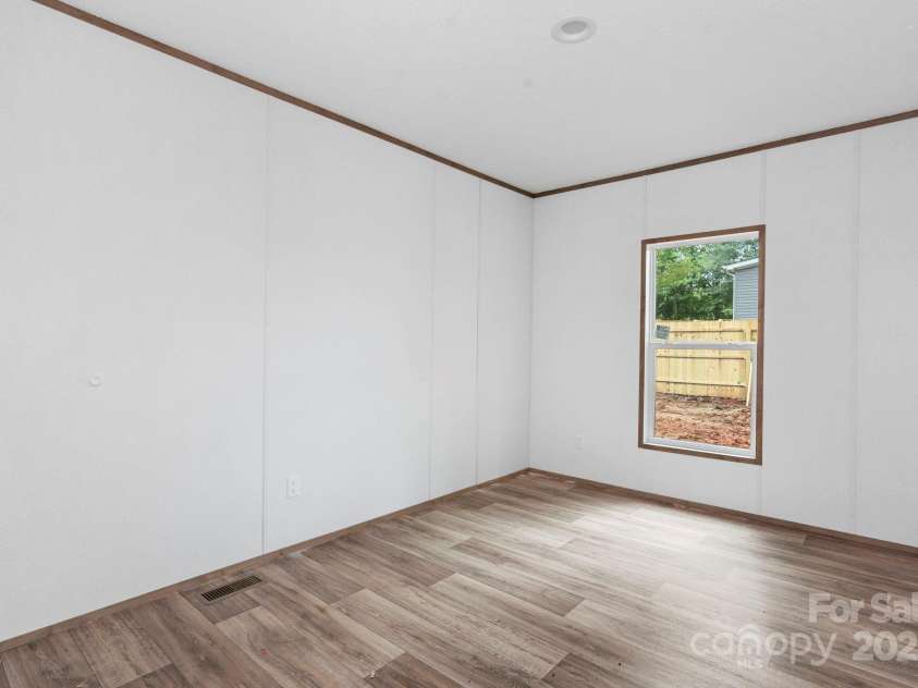 1231 Betterbrook Lane, Lincolnton, NC 28092.  MLS# CAR4293484, YatesRealty ID 40906. 