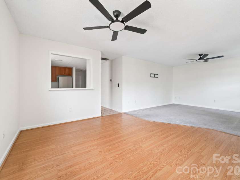 524 Jakes Ridge Lane, Mooresville, NC 28115.  MLS# CAR4409369, YatesRealty ID 40906. 