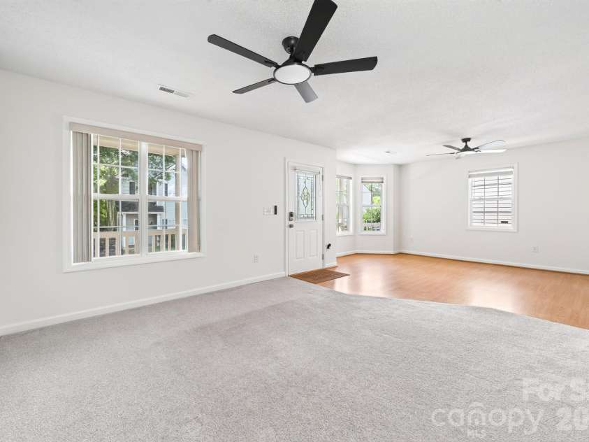 524 Jakes Ridge Lane, Mooresville, NC 28115.  MLS# CAR4409369, YatesRealty ID 40906. 