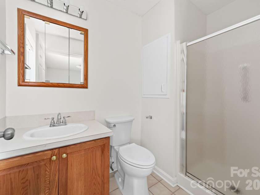 524 Jakes Ridge Lane, Mooresville, NC 28115.  MLS# CAR4409369, YatesRealty ID 40906. 